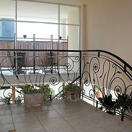 Hotel Lotus Family - Free Parking Nesebar